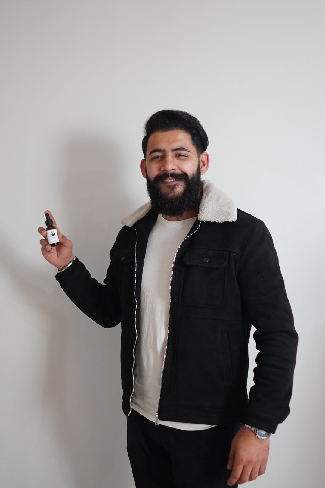 Oud Wood Beard Oil Premium Men's Grooming by Dari Mooch